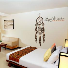 Decorative vinyl catches dreams