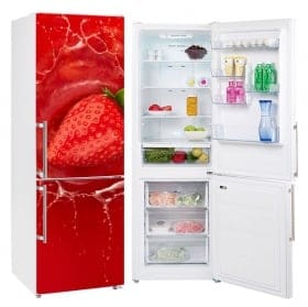 Vinyl strawberry in the water decoration refrigerators